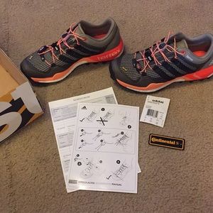 Adidas Terrex Boost W size 6 NIB!!! Orange & Grey